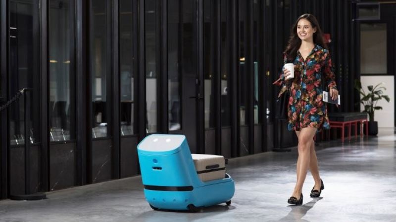 Робот Care-E сориентирует в любом аэропорту и довезёт багаж